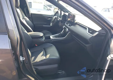 2023 Toyota Rav4 Hybrid Xse z USA, uszkodzony, nr VIN 2T3E6RFV4PW042091